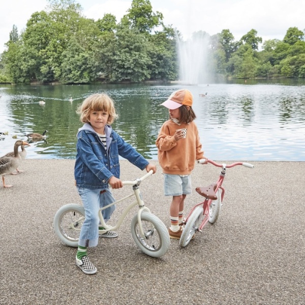 Banwood Icon Cream Balance Bike